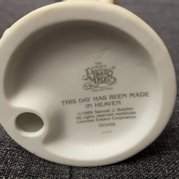 Precious Moments Porcelain First Communion figurin - Picture 4 of 5